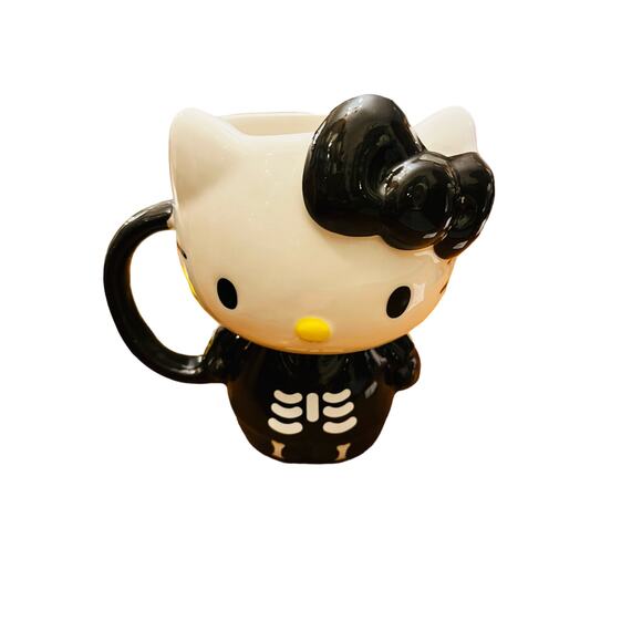 Halloween Hello Kitty skeleton mug - Picture 3 of 4